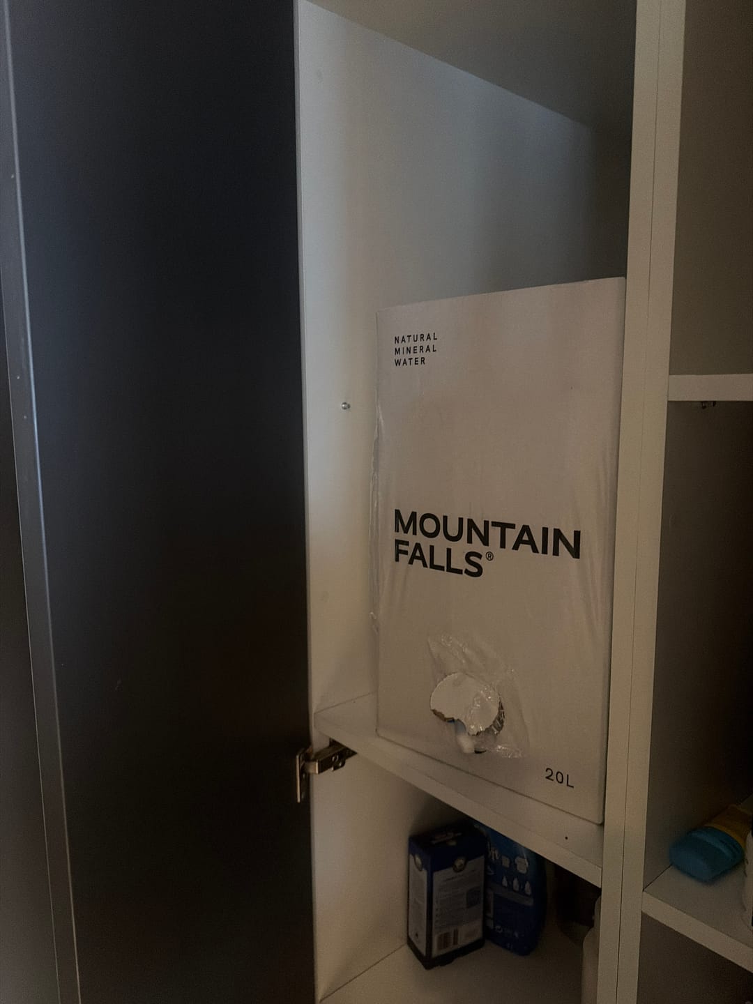 Customer photo review of AcquaBox 20L - Still Mineral Water (on tap Bag-in-Box)
