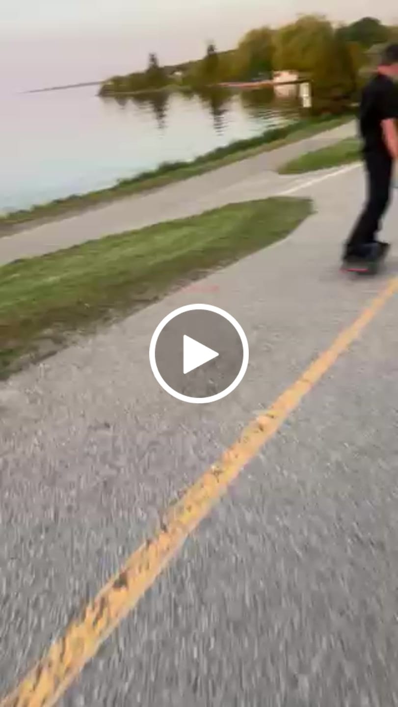 Customer video review of Acedeck® Stella Blizzard-Most Powerful Portable Electric Skateboard & Shortboard