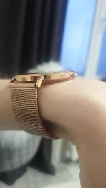 Customer photo review of NOVACCHI SOLARA — Women's Smartwatch