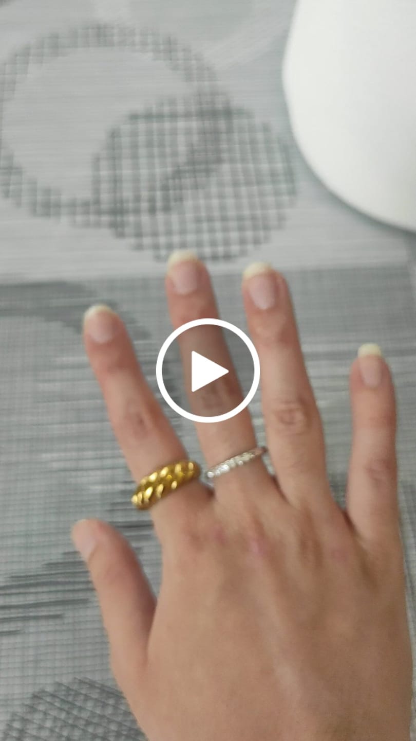 Customer video review of Anillo Apolonia