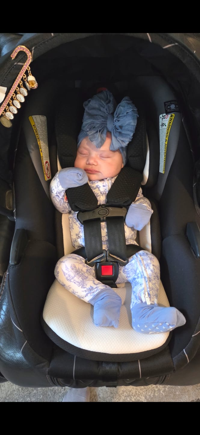 Customer photo review of Pearl Ruffled Headband