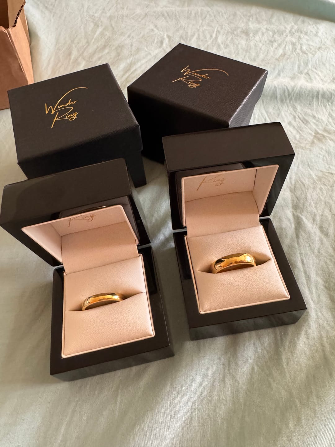 Customer photo review of Gold 4mm Wonder Ring