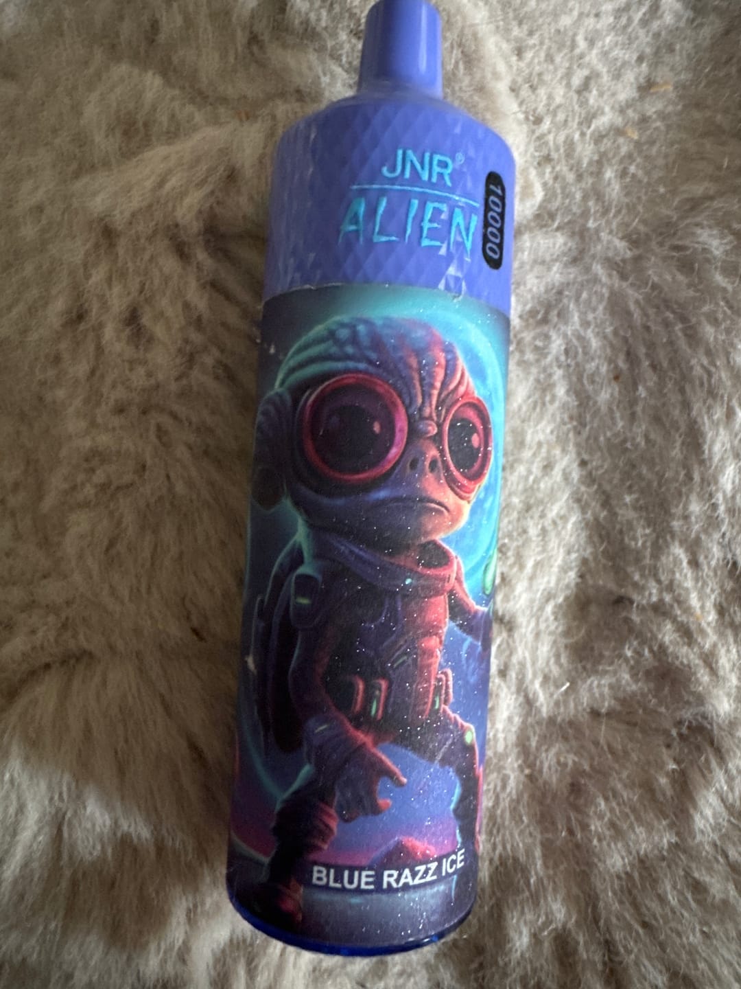 Customer photo review of JNR Alien 10K Puffs | Vape Descartável Portugal 2% Nicotina