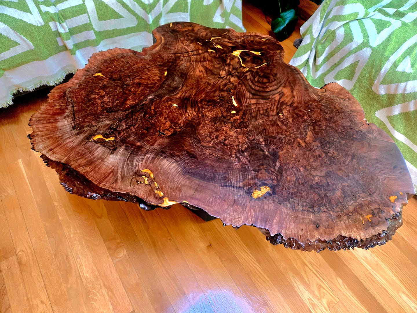 Customer photo review of Coffee Table Base 16.1" H Tree Trunk for Mid-Century Style - 106B Namu