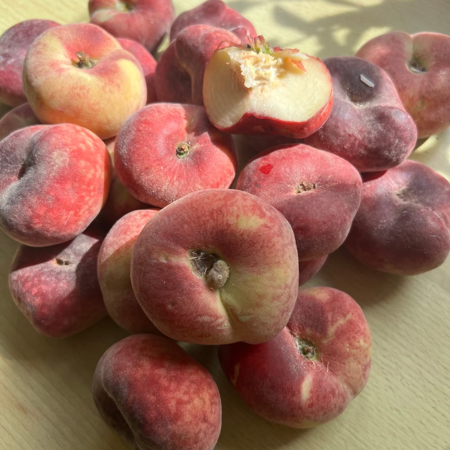 Customer photo review of Weinbergpfirsiche "Paraguayo" Bio von Jordi 2kg Box Sonderpreis %