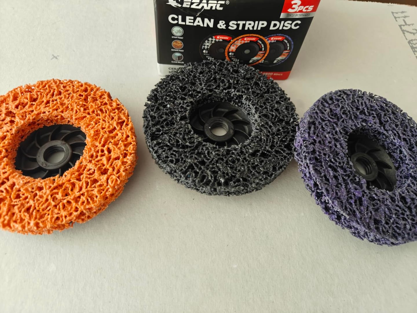 Customer photo review of Stripping Discs 4-1/2" Paint & Rust Removal Wheels for Angle Grinder, Clean and Remove Coatings, Scaling, Welds and Oxidation