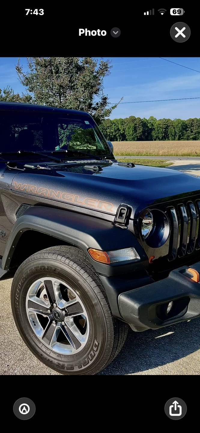 Customer photo review of Wrangler Hood Lettering - Colored Outline