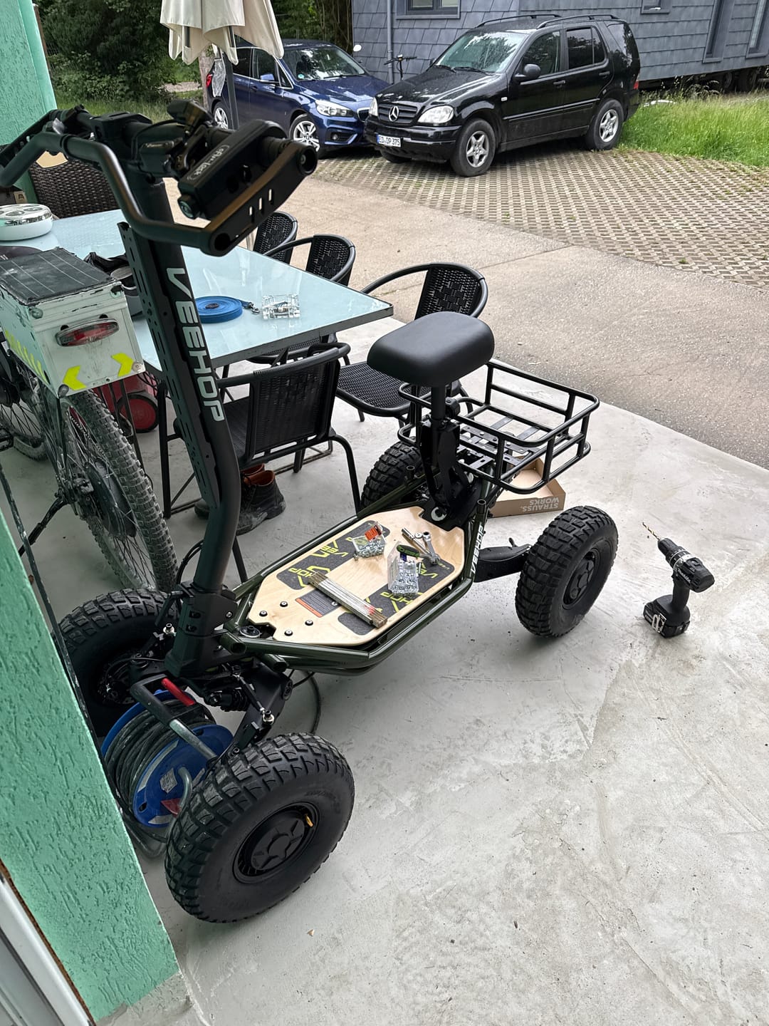Customer photo review of Trottinette VEEHOP tout terrain à 4 roues motrices avec selle pliable 3200w / 6400w 40ah