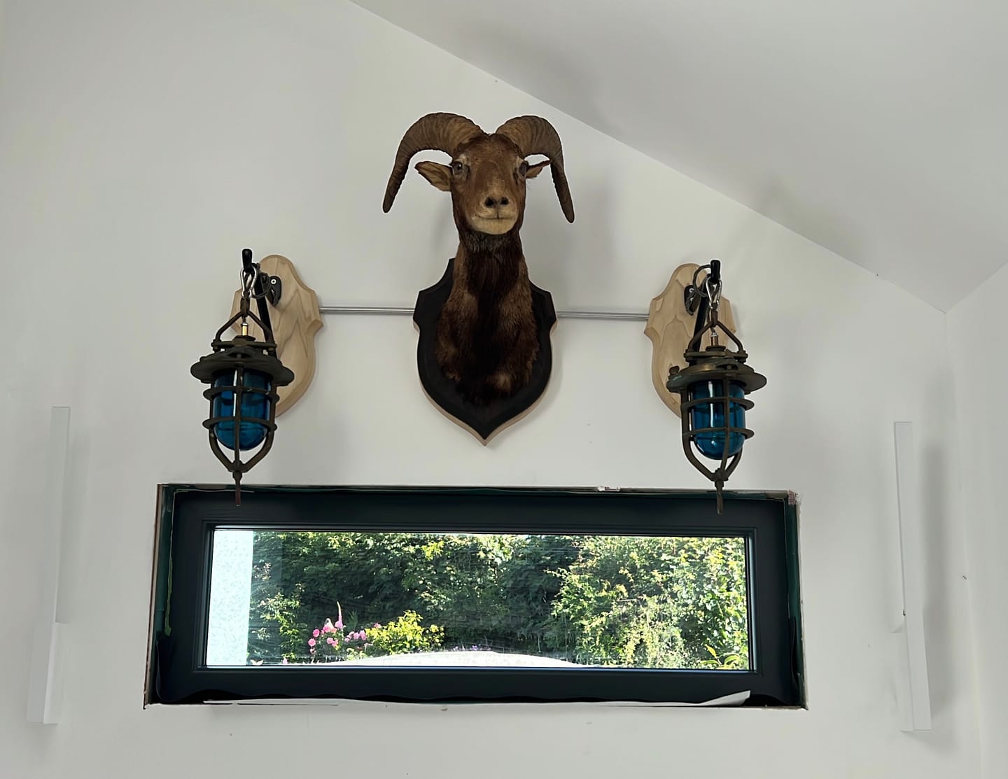 Customer photo review of 7 & 10 Inch Cast Iron Hanging Hook Bracket