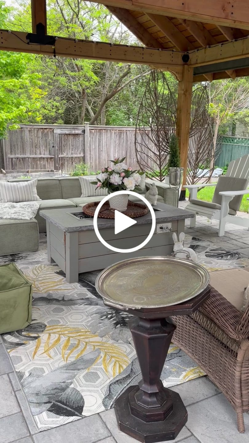 Customer video review of M1 Armless Sofa Seat