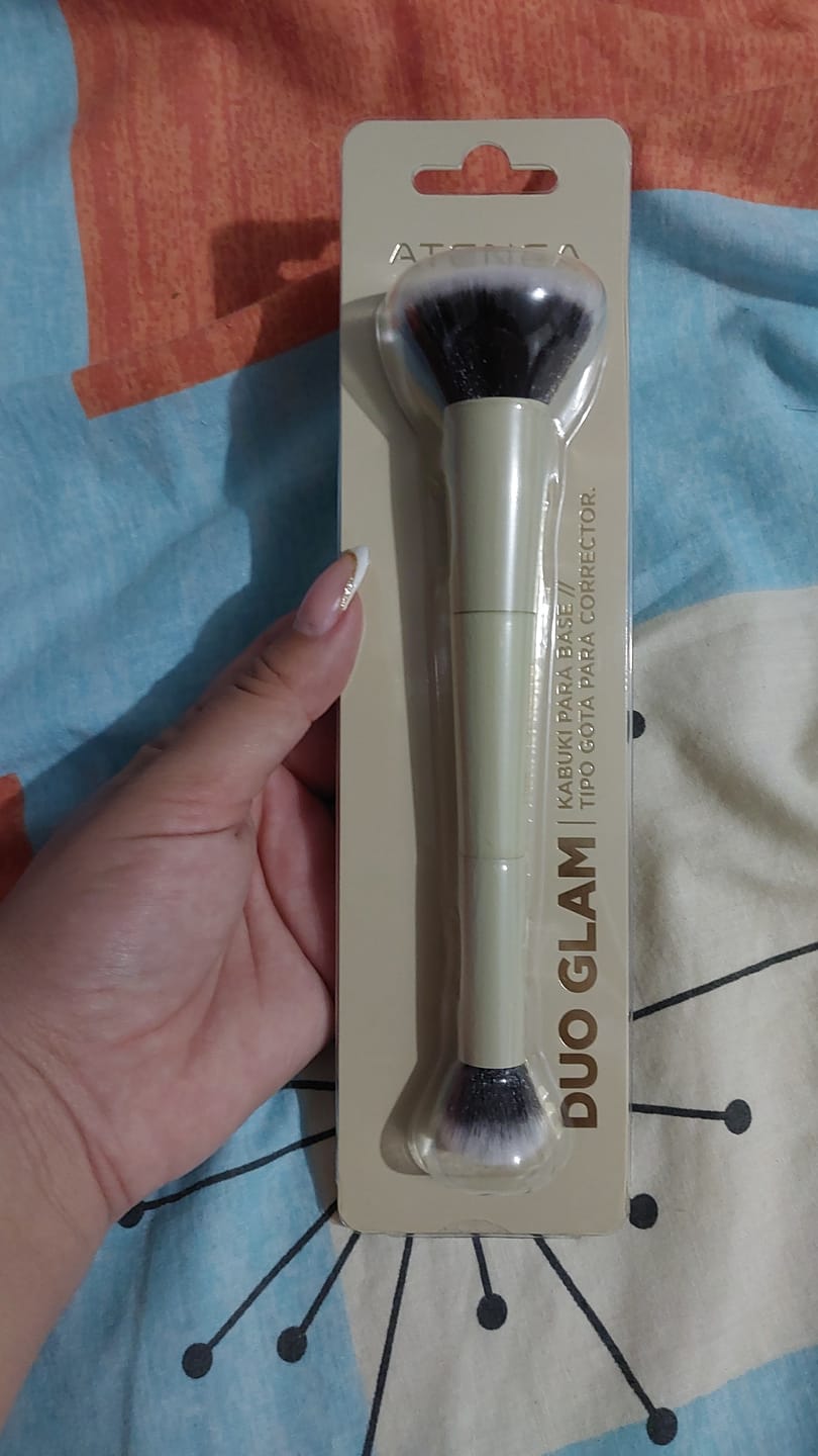 Customer photo review of BROCHA DUO KABUKI Y CORRECTOR