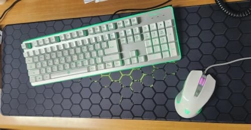 Customer photo review of Hexagon XXL Gaming Mouse Pad – Extended Non-Slip Desk Mat