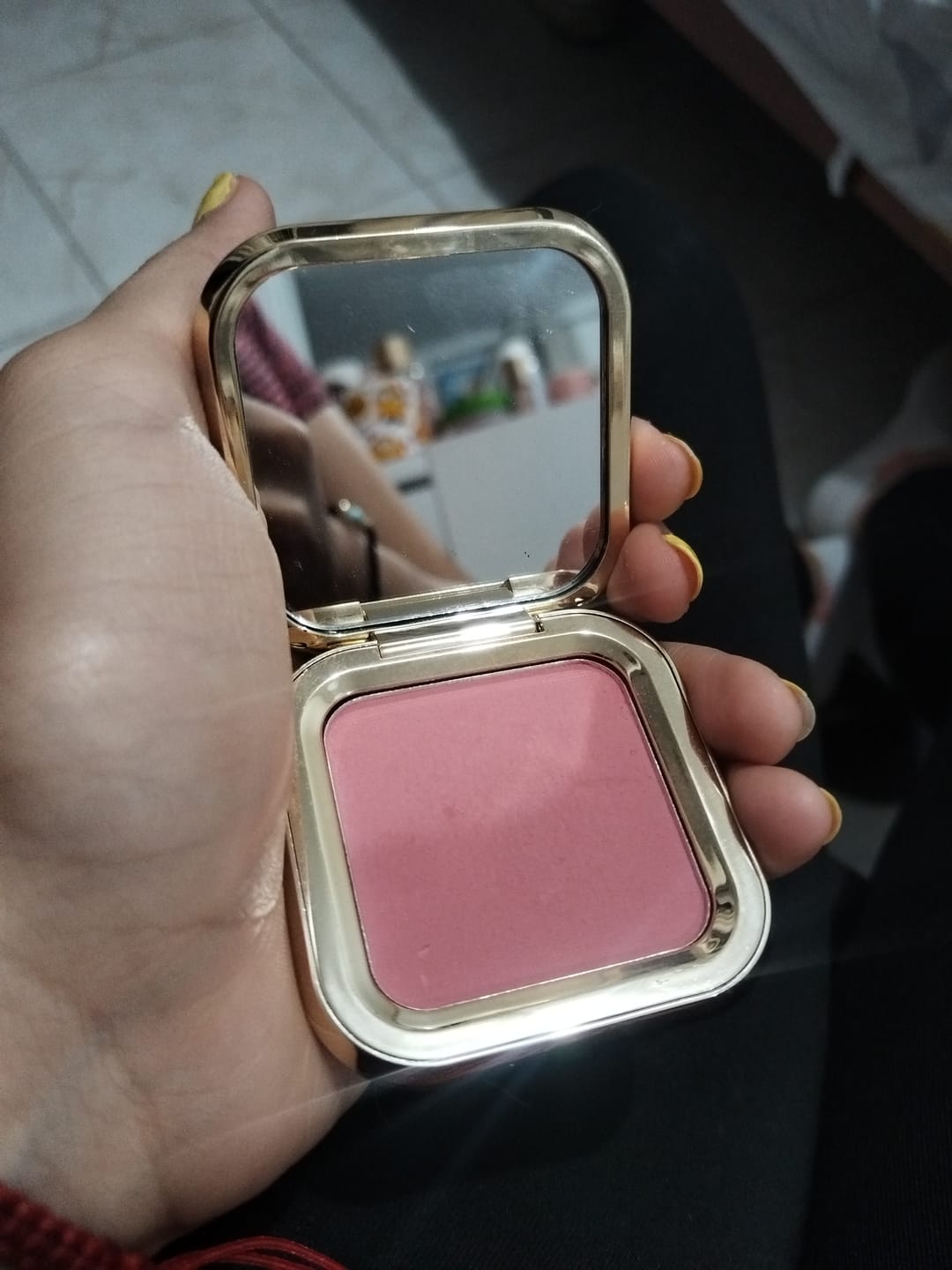 Customer photo review of RUBORES COMPACTO 1ST SCENE