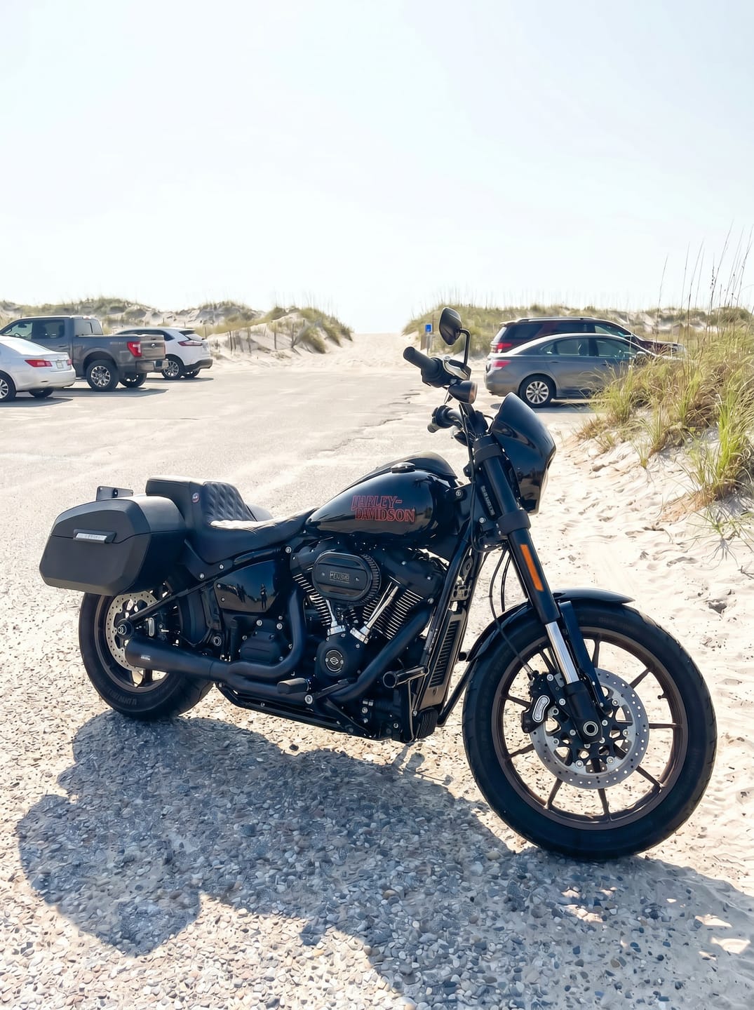 Customer photo review of 32L - Darkin Large Quick Mount Leather Wrap Hard Saddlebags for 2025+ Harley Softail Low Rider S FXLRS