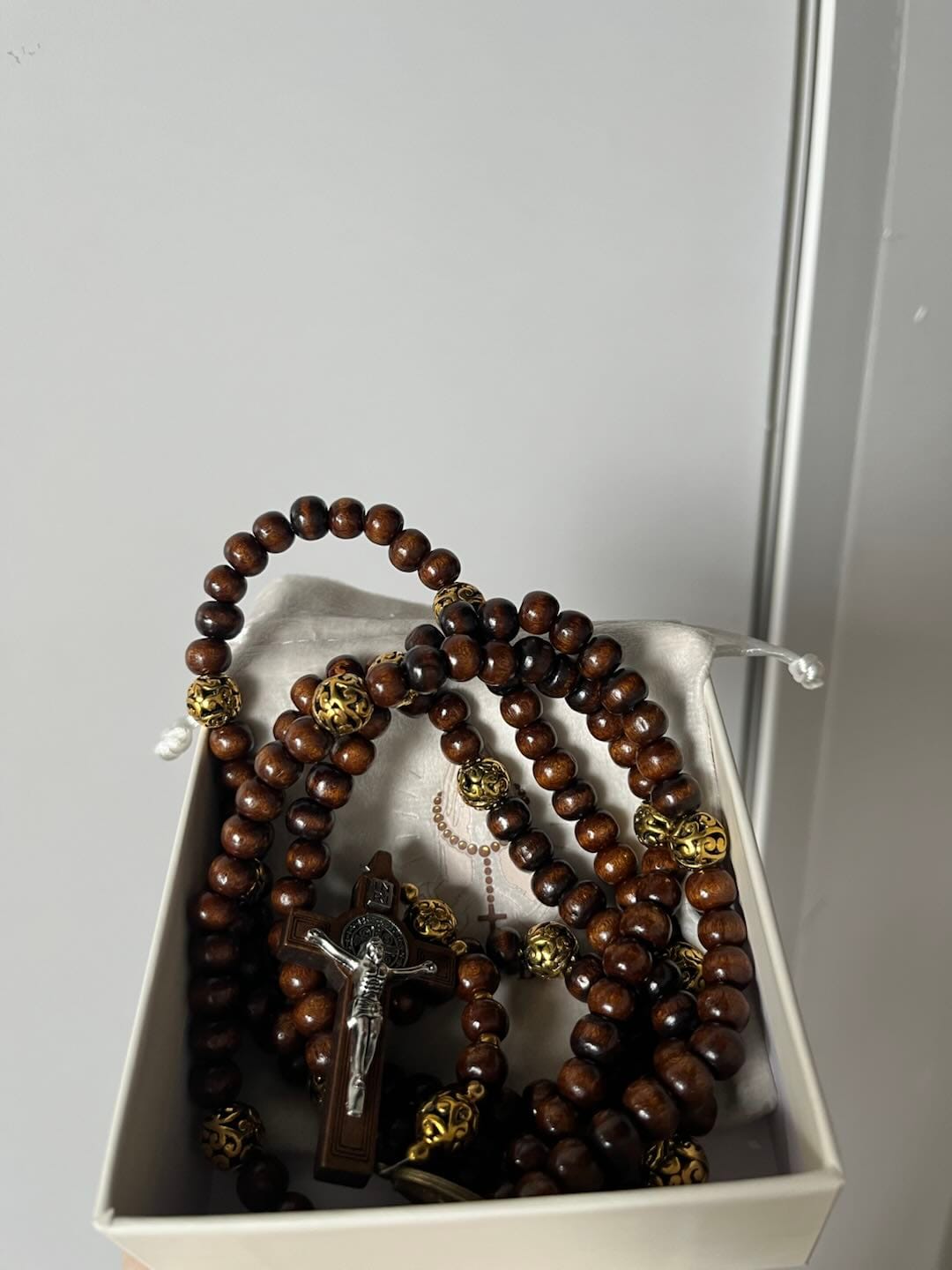 Customer photo review of Solacebeads Maple Wood 15 Decade Rosary: Warm Devotion - Miraculous Medal & Wooden Crucifix