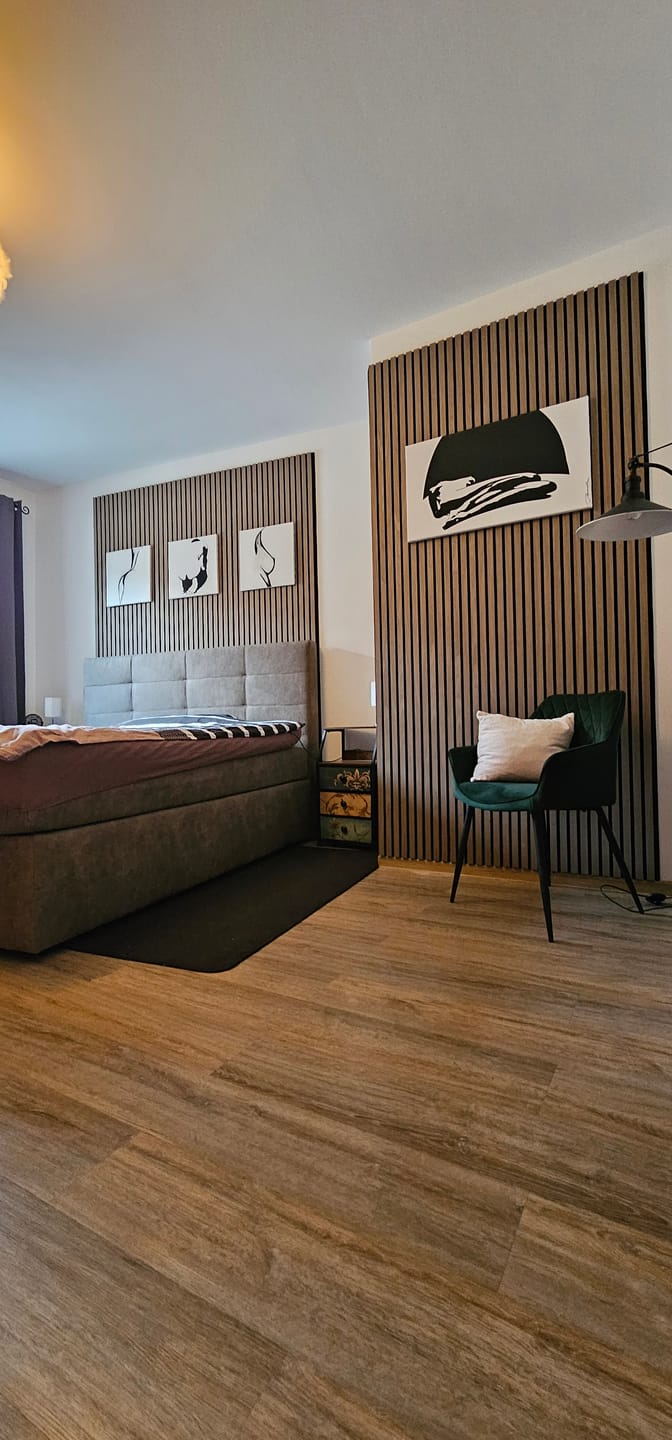 Customer photo review of Akustikpaneele Walnuss - Farbmuster - Einseitig