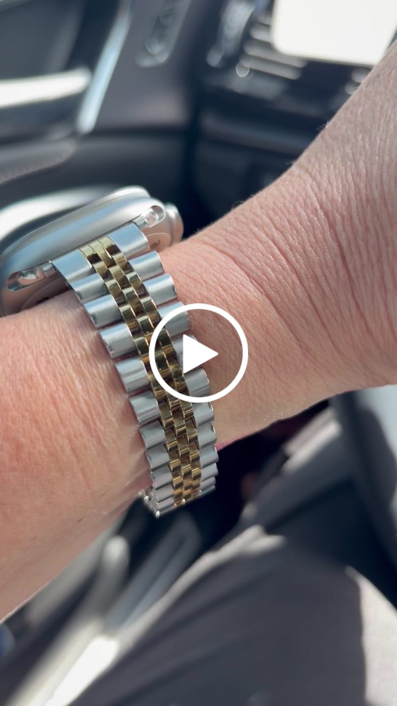 Customer video review of Classic Duo Luxury Apple Watch Strap