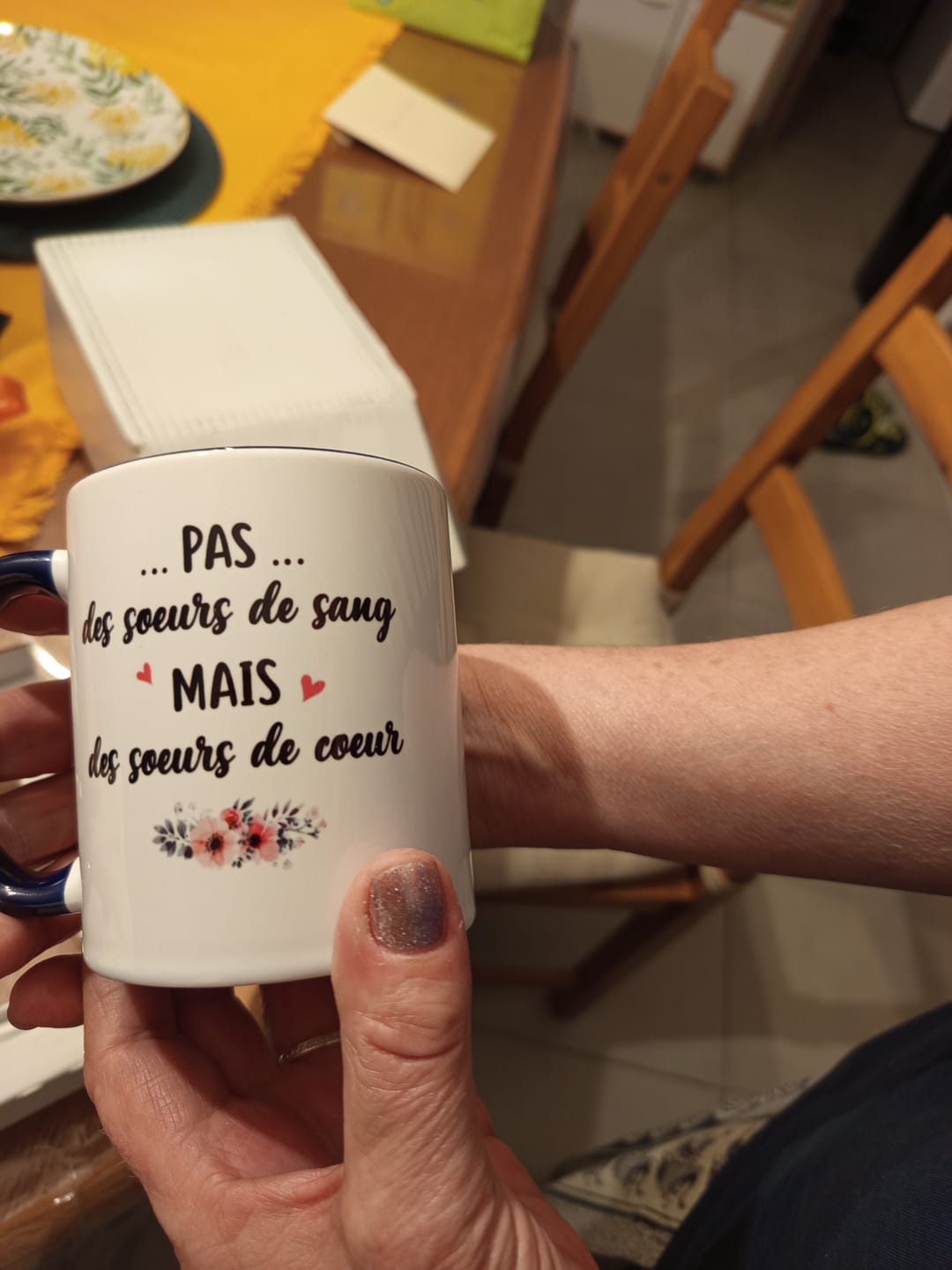 Customer photo review of Jusqu'à 5 Meilleures Amies | Mug Personnalisé