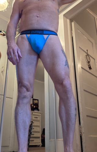 Customer photo review of Men's Sexy Butt-Lifting Sporty U-Pouch Large Thong & Strings