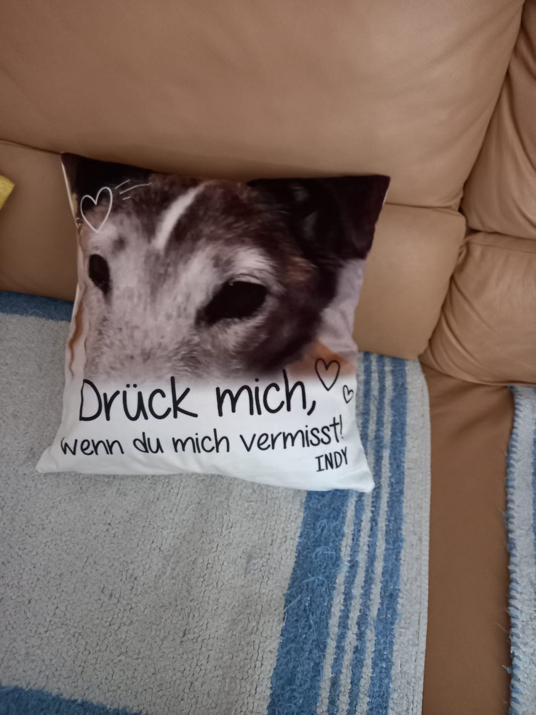Customer photo review of Personalisiertes Kissen - Drück mich, wenn du mich vermisst