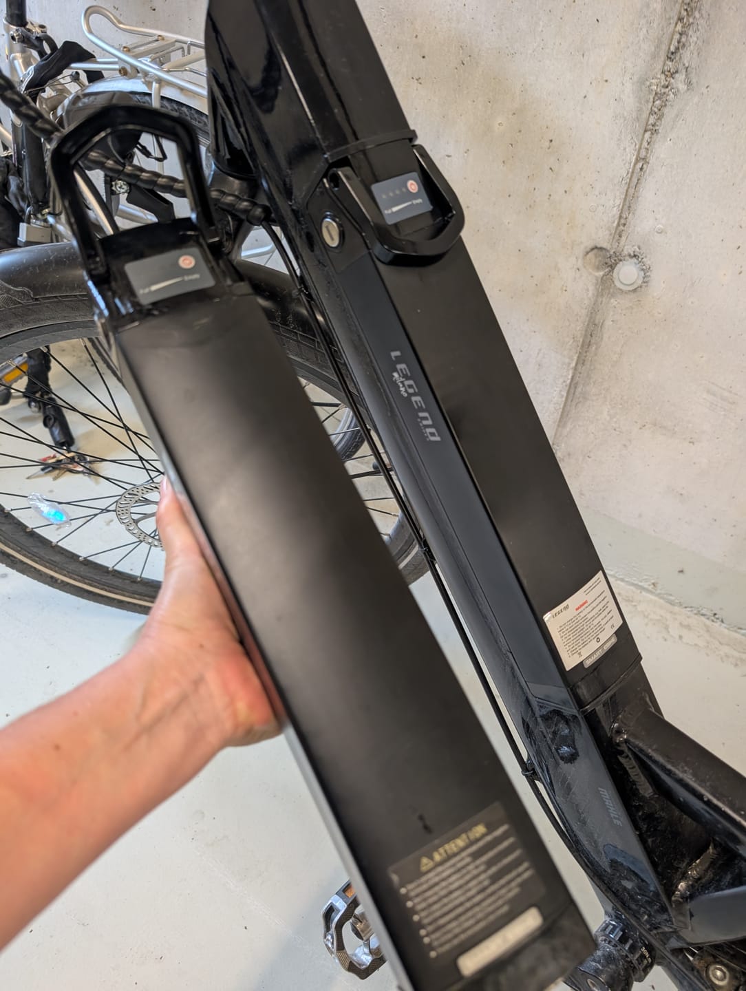 Customer photo review of DTUBE Battery – Compatible with Legend Milano