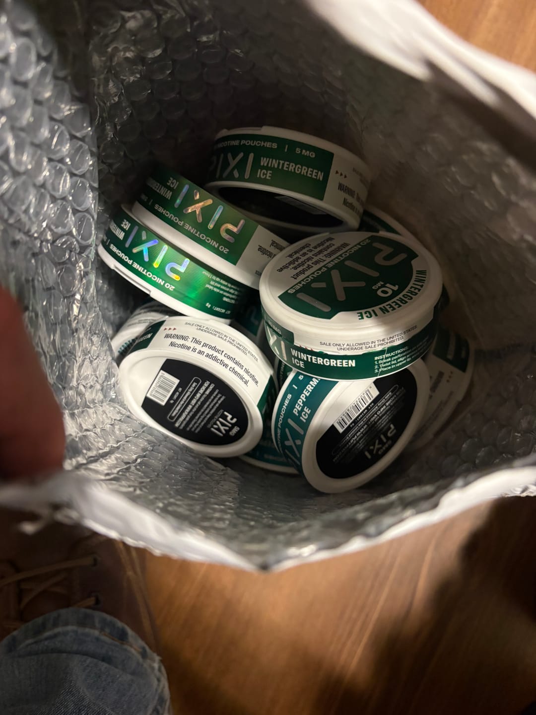 Customer photo review of PIXI Nicotine Pouches