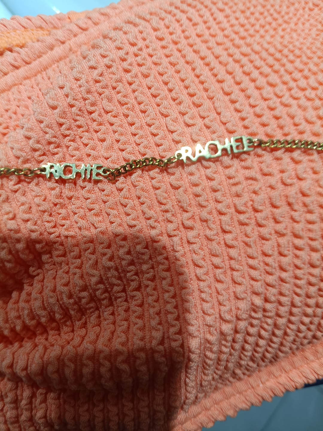 Customer photo review of Pulsera personalizada con nombre