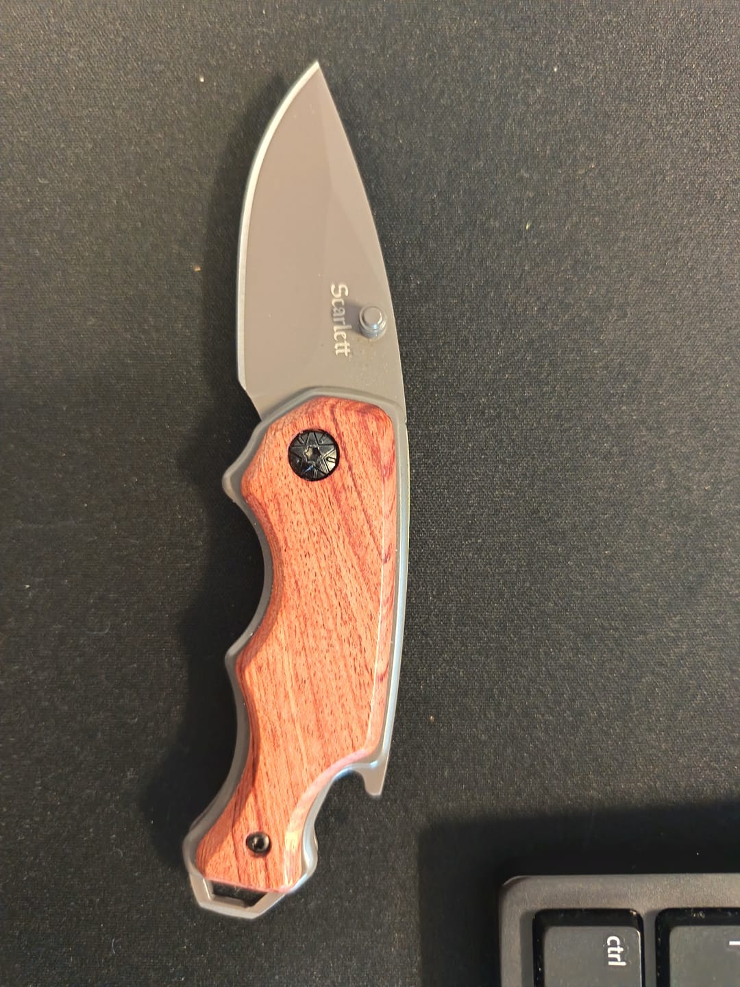 Customer photo review of Scarlett - EDC