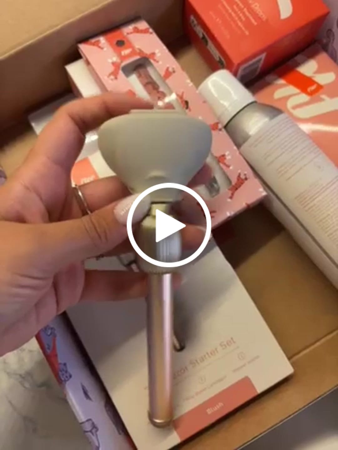 Customer video review of Gift - Razor Travel Case