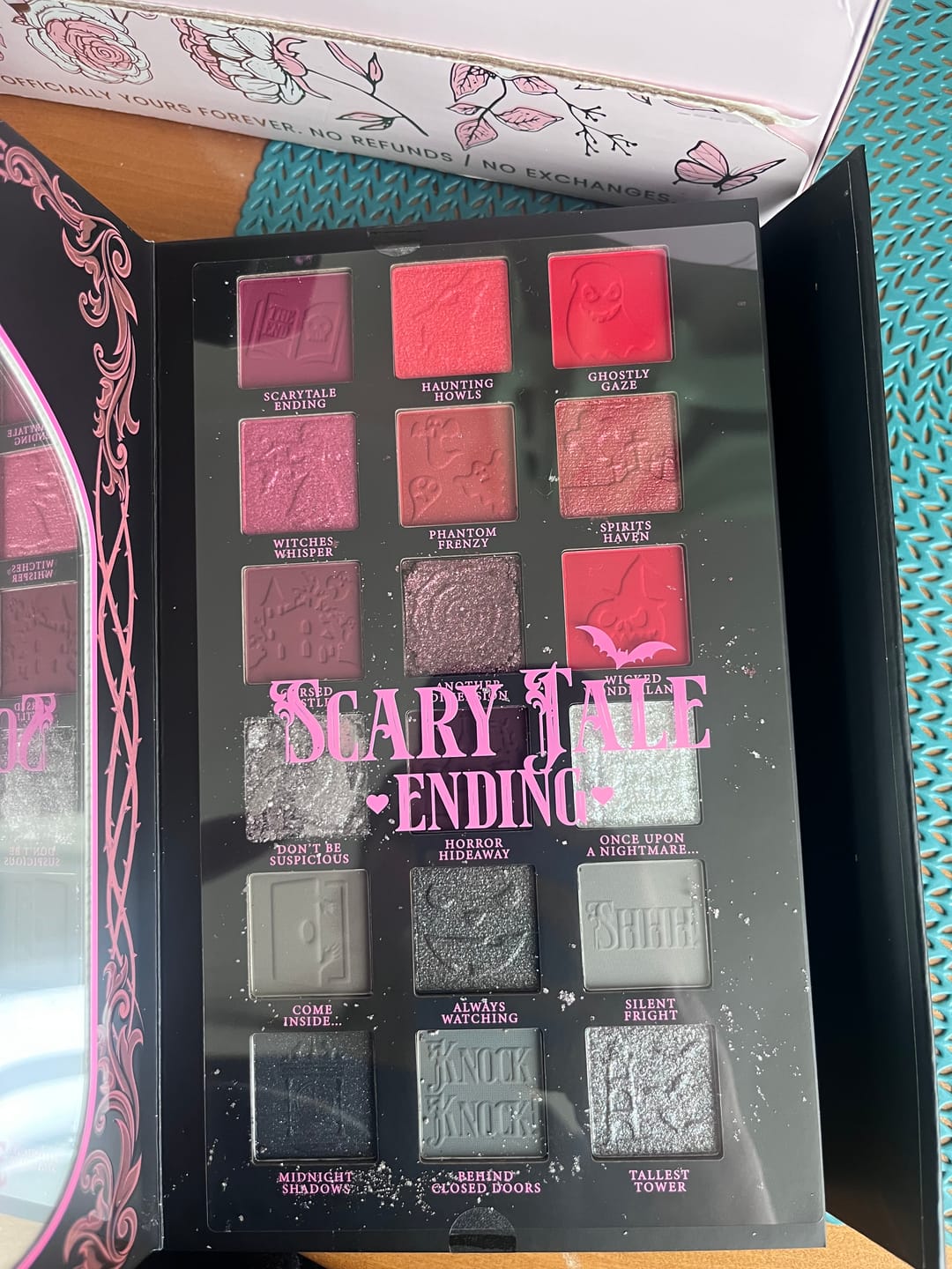 Klantfotorecensie van Scary Tale Ending Halloween Palette