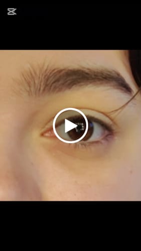 Customer video review of Creative Comeback XXXL Eyeshadow Palette