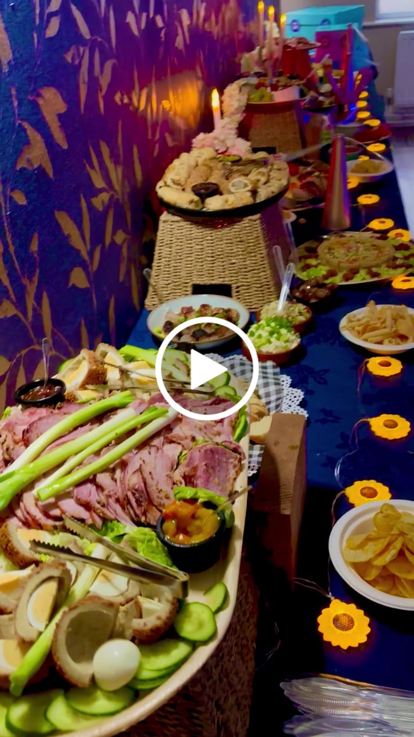 Customer video review of Palm Leaf Boat Bowls | Eco-Friendly Food Boats | Premium Disposable Serving Bowls