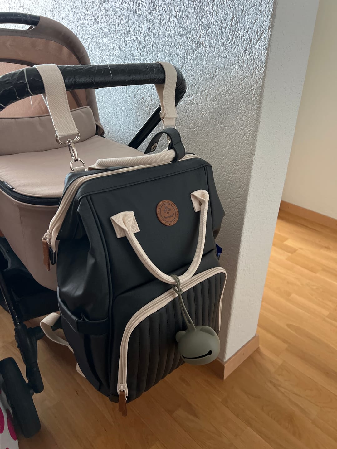 Customer photo review of Sac à dos à langer Richie - Réglisse
