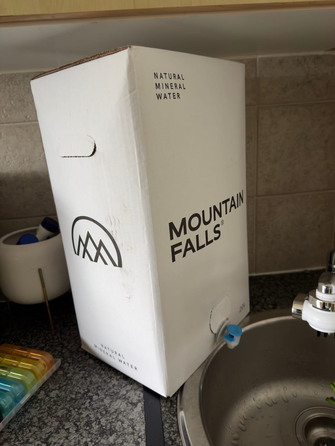 Customer photo review of AcquaBox 20L - Still Mineral Water (on tap Bag-in-Box)