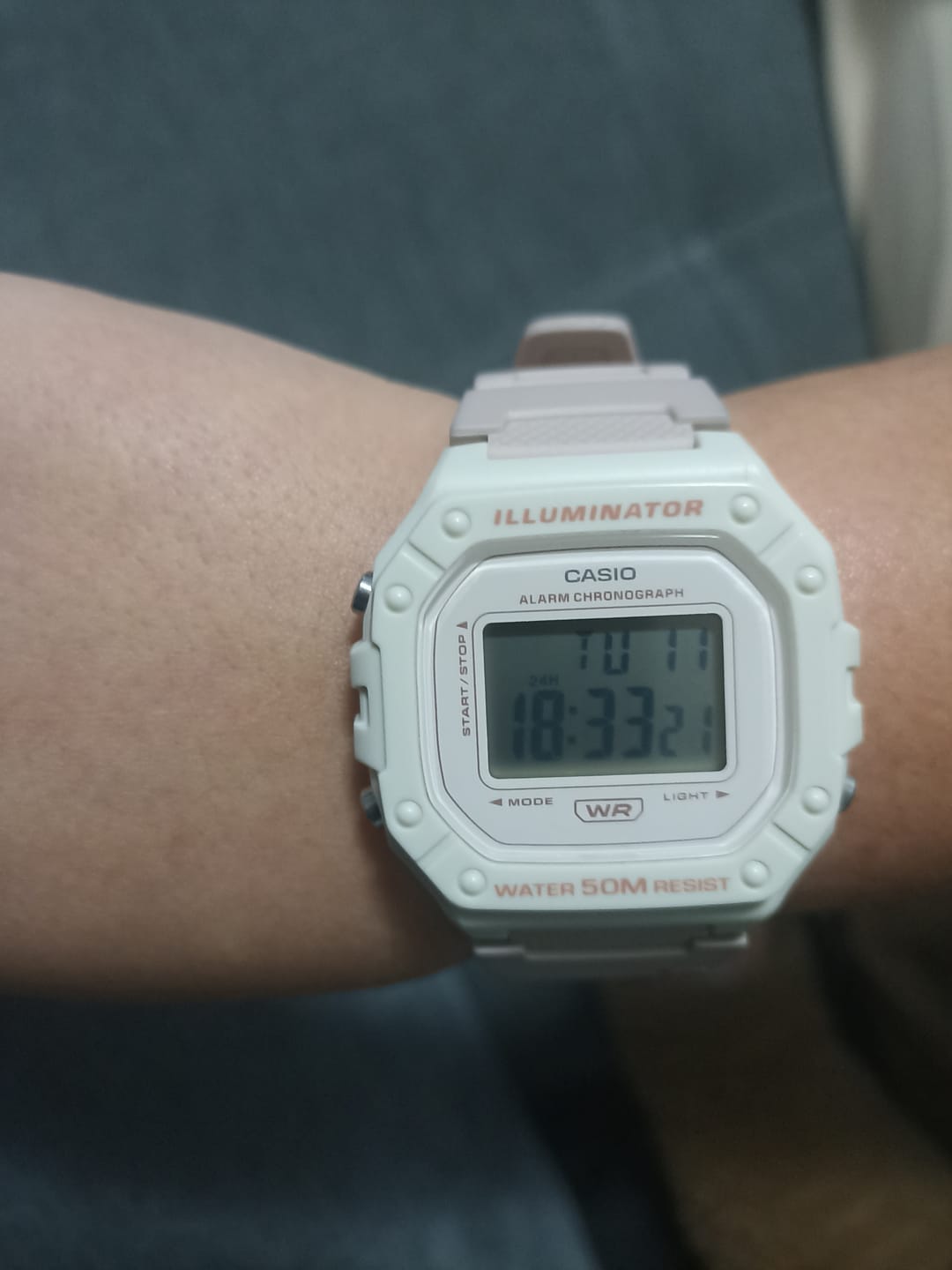 Customer photo review of Reloj Casio Vintage WS-1700H-1AV Tide Graph Moonphase