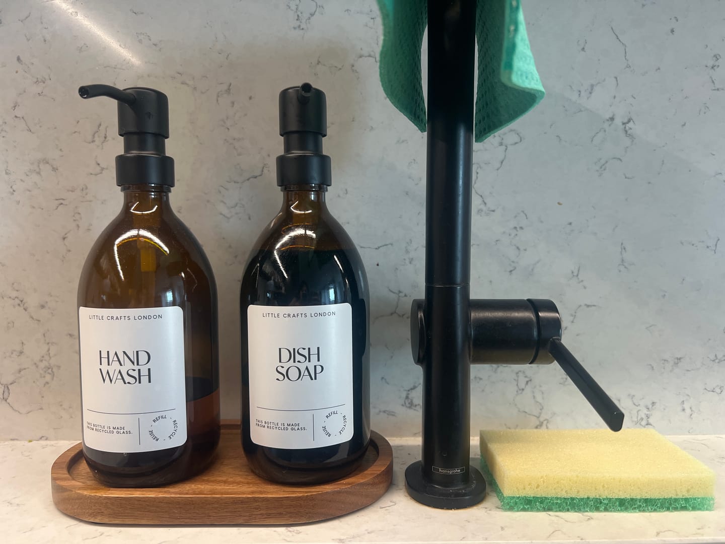 Customer photo review of Set of 2 Amber Glass Bottle 500 ML with Metal Pump & Small Tray