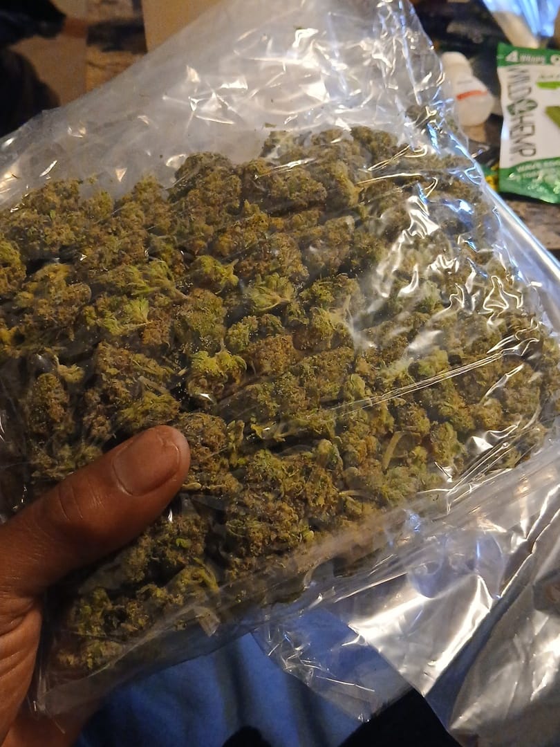 Customer photo review of Alien OG - Bulk - Indica
