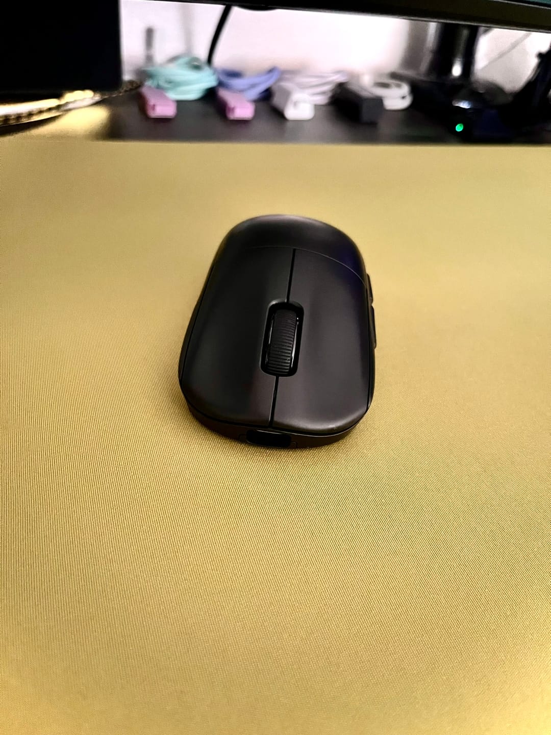 Customer photo review of Pwnage Ultra Custom Pro Symm 3 Wireless Mouse