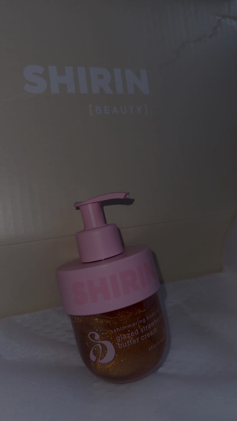 Customer photo review of Shimmering Body Oil Glazed Strawberry Butter Cream