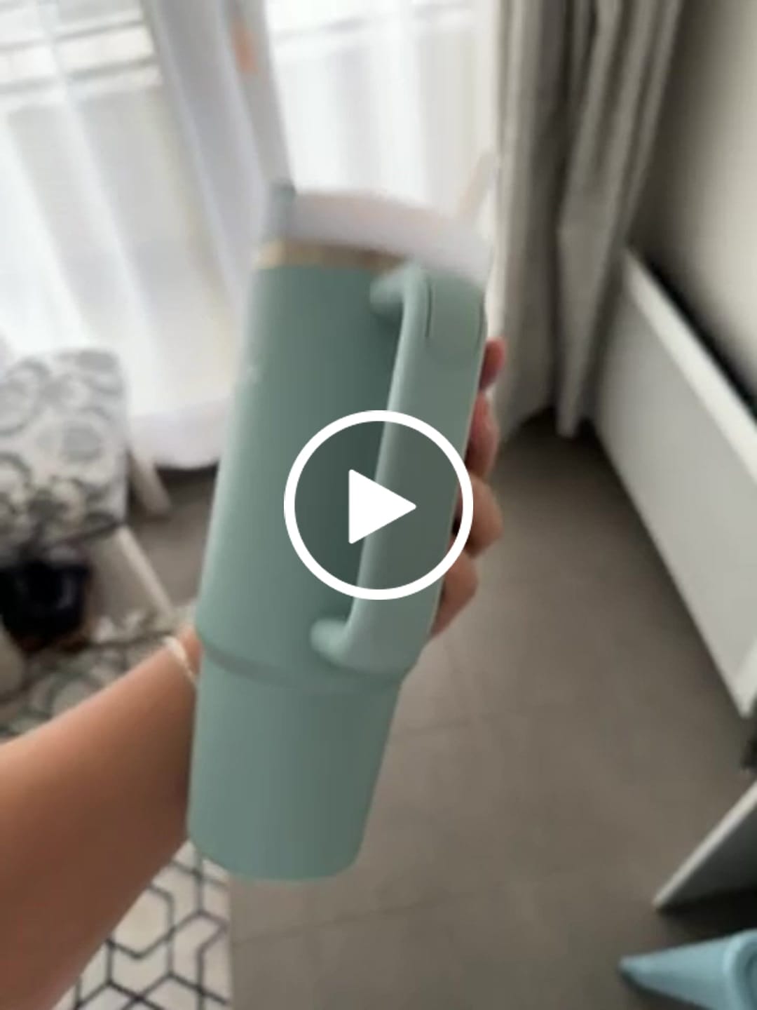 Customer video review of Quencher H2.0 Adventure Seafoam| 887 ml