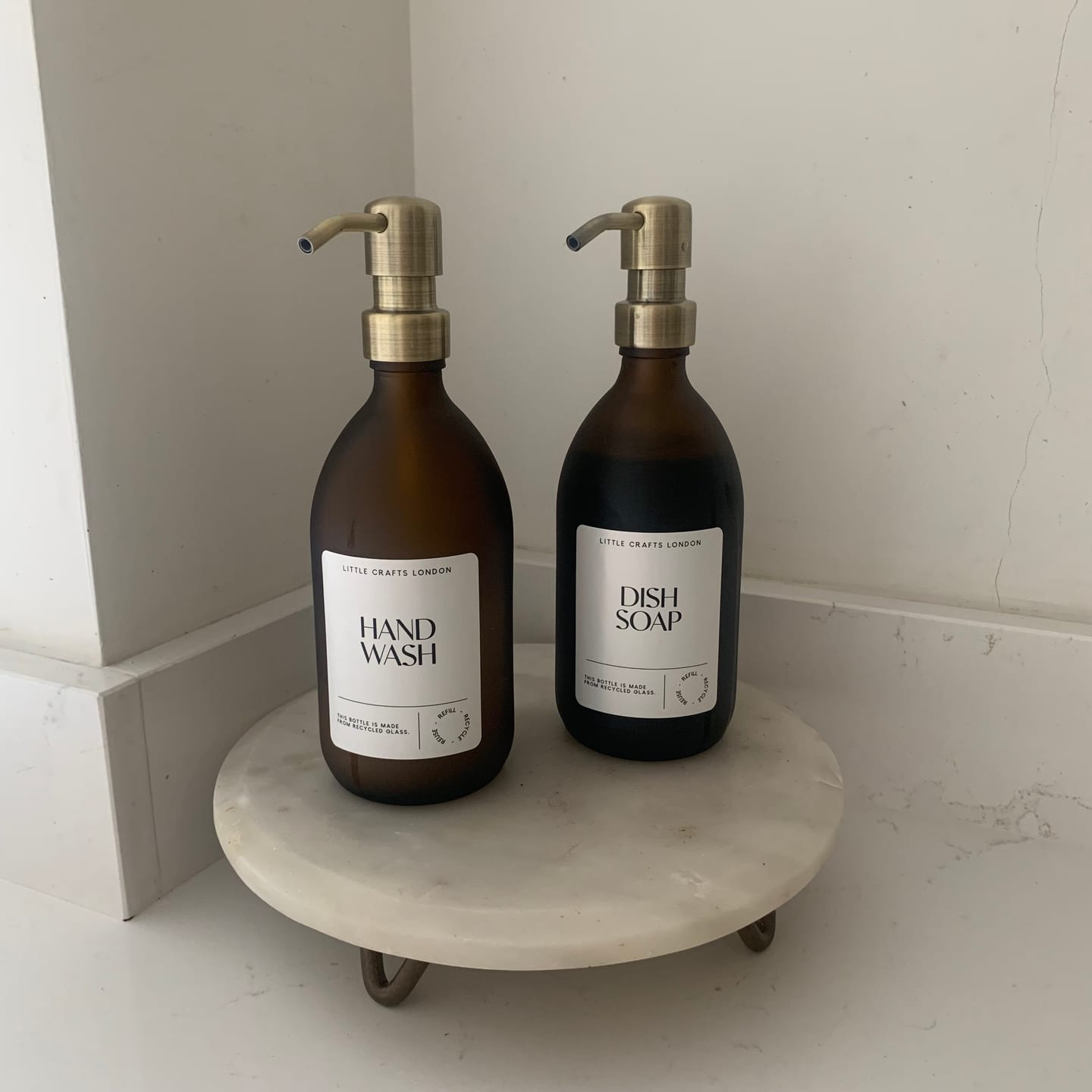 Customer photo review of Set of 2 Frosted Amber Glass Bottle 500 ML with Metal Pump & Small Tray White Label