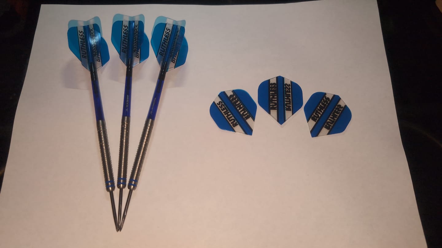 Customer photo review of Ruthless - Clear Panels - Big Wing Dart Flights