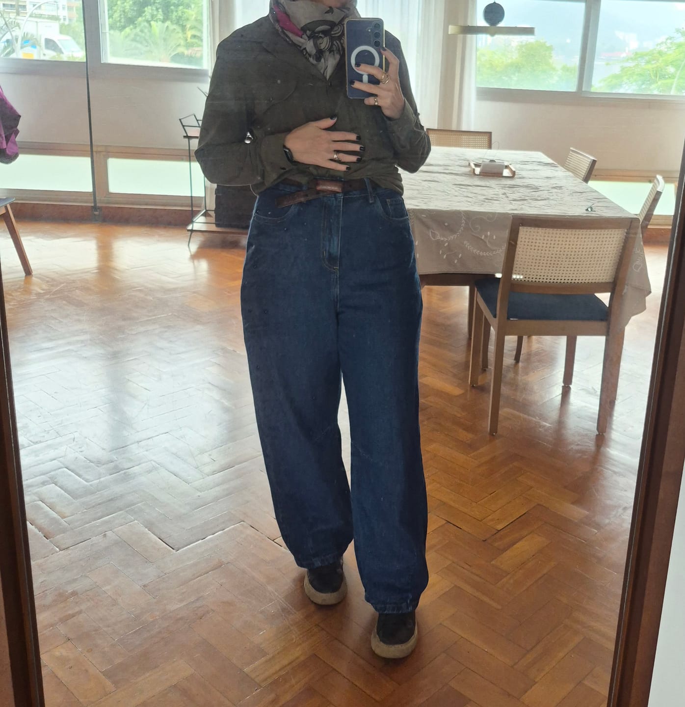 Customer photo review of Calça Jeans Balloon Baobá Azul Escuro