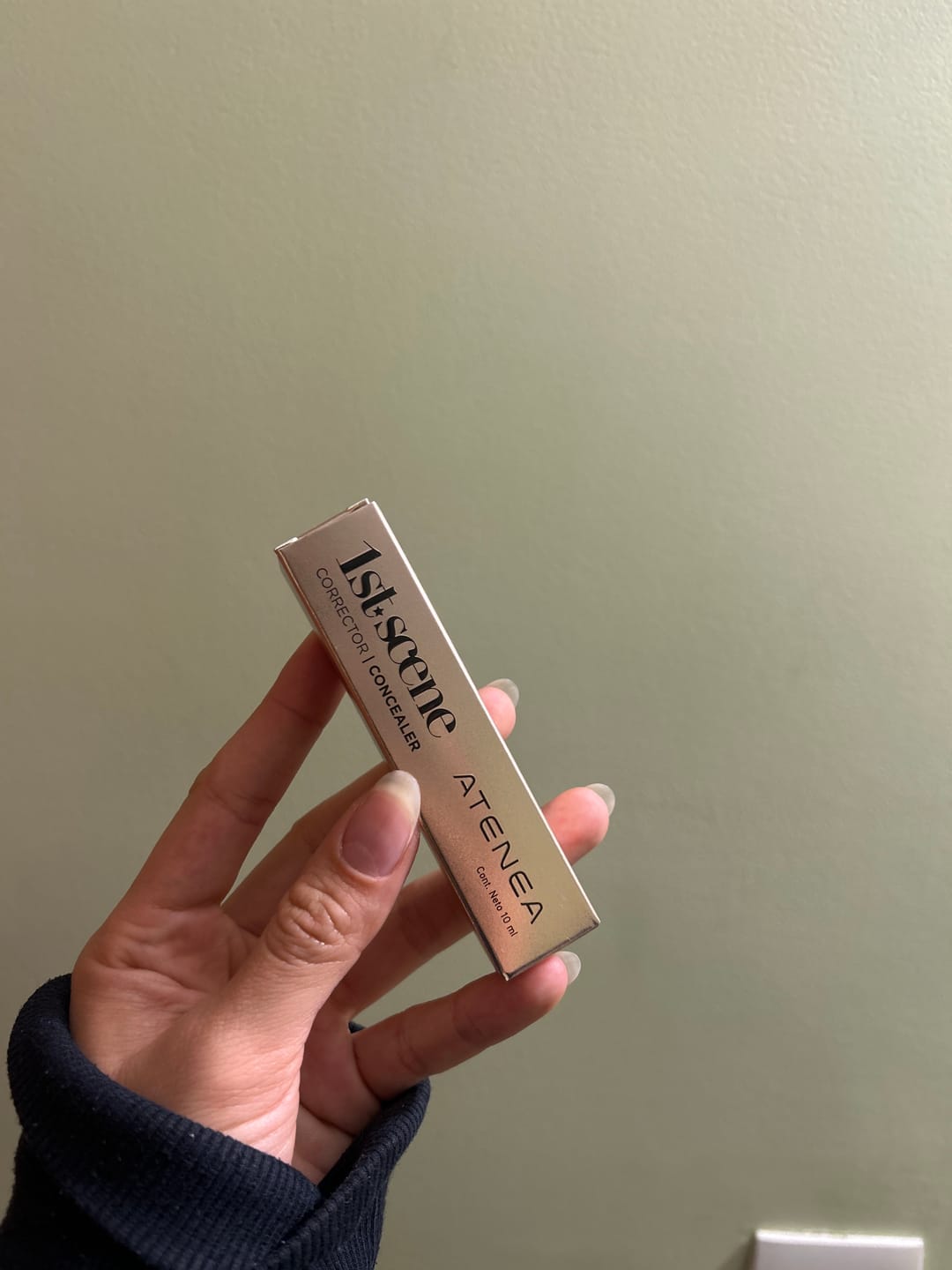 Customer photo review of CORRECTOR  LÍQUIDO  1ST SCENE
