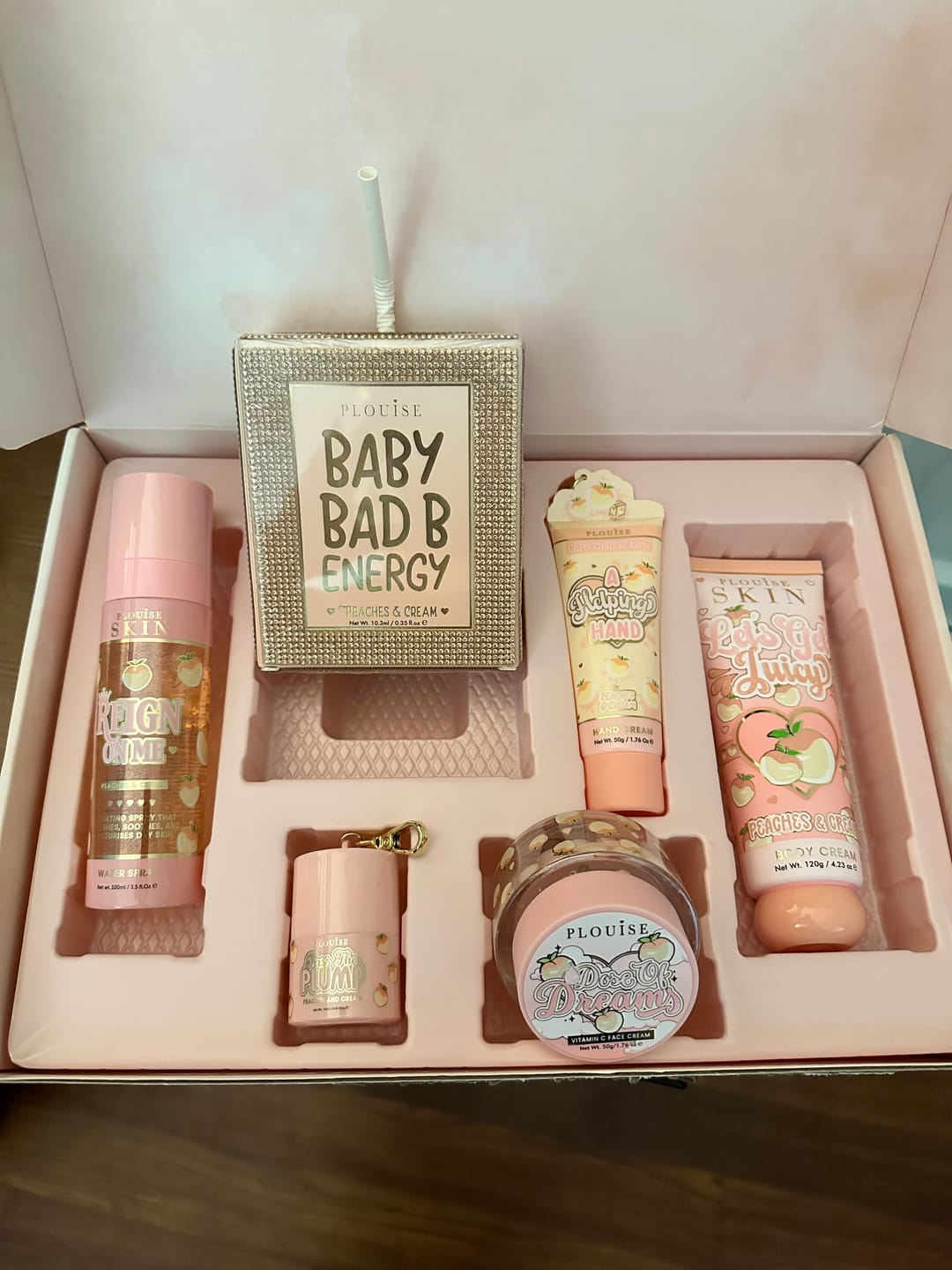 Reseña de la foto del cliente de Budget Box (suscripción mensual) Fecha de inicio mayo