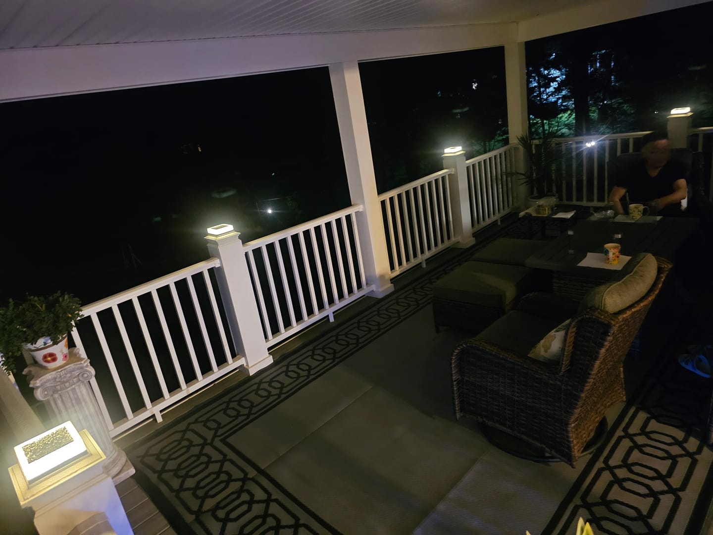 Customer photo review of TSUN 5x5 inch Solar Post Lights Three-Color Switch