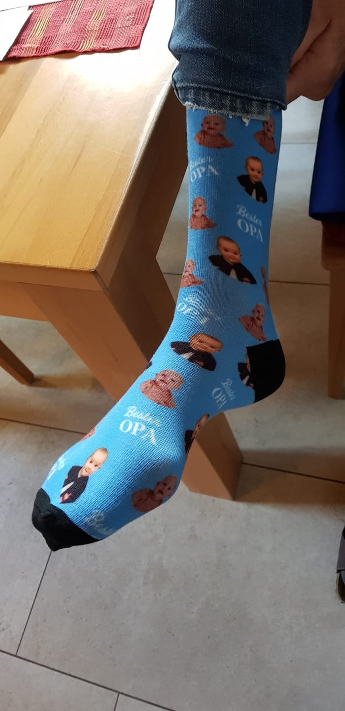 Customer photo review of Bester Papa - Personalisierte Socken für die Familie mit Foto
