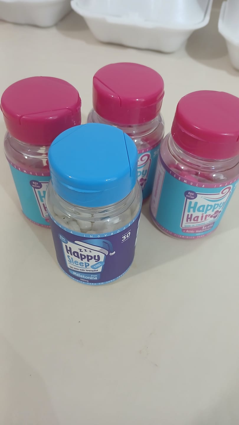 Customer photo review of Happy Hair 3 Potes + 1 Melatonina Grátis