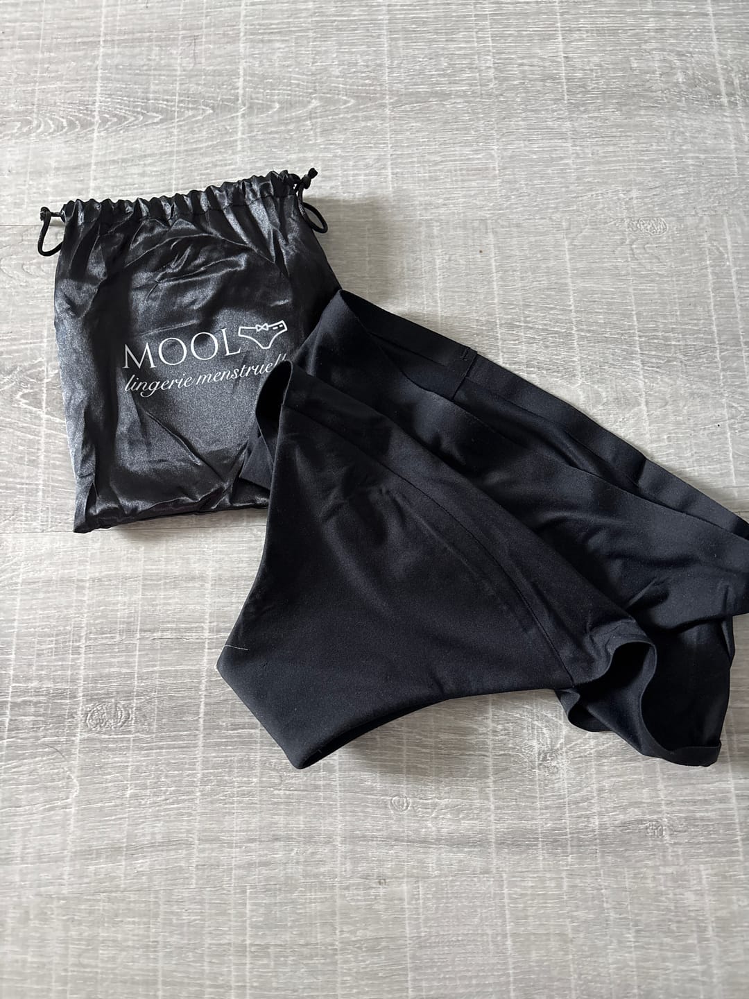 Customer photo review of Naya - Culotte Taille Unique pour Flux Moyen - Non éligible à l'offre 1ère culotte offerte - Du S au 4XL