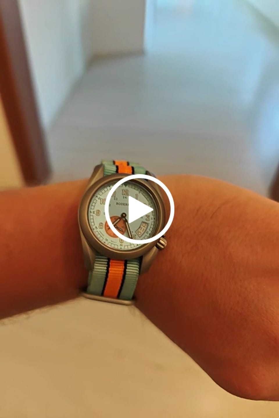 Customer video review of VOYAGER 38 - 100M Waterproof Titanium Field Watch | 917G